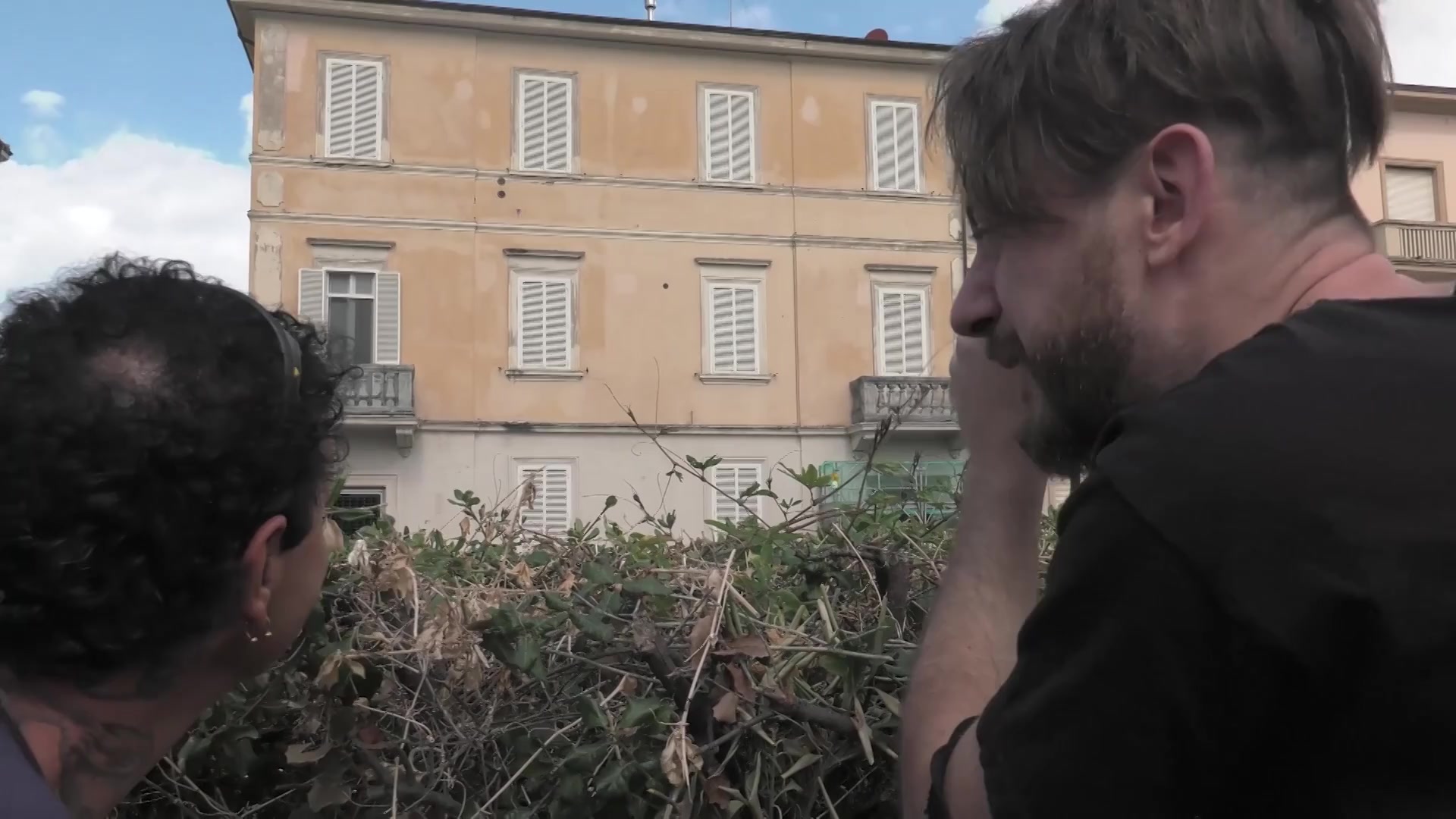 Una zozza in terrazza, una nonna s'incazza