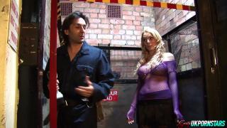 Lift Licks net with Stacey Saran